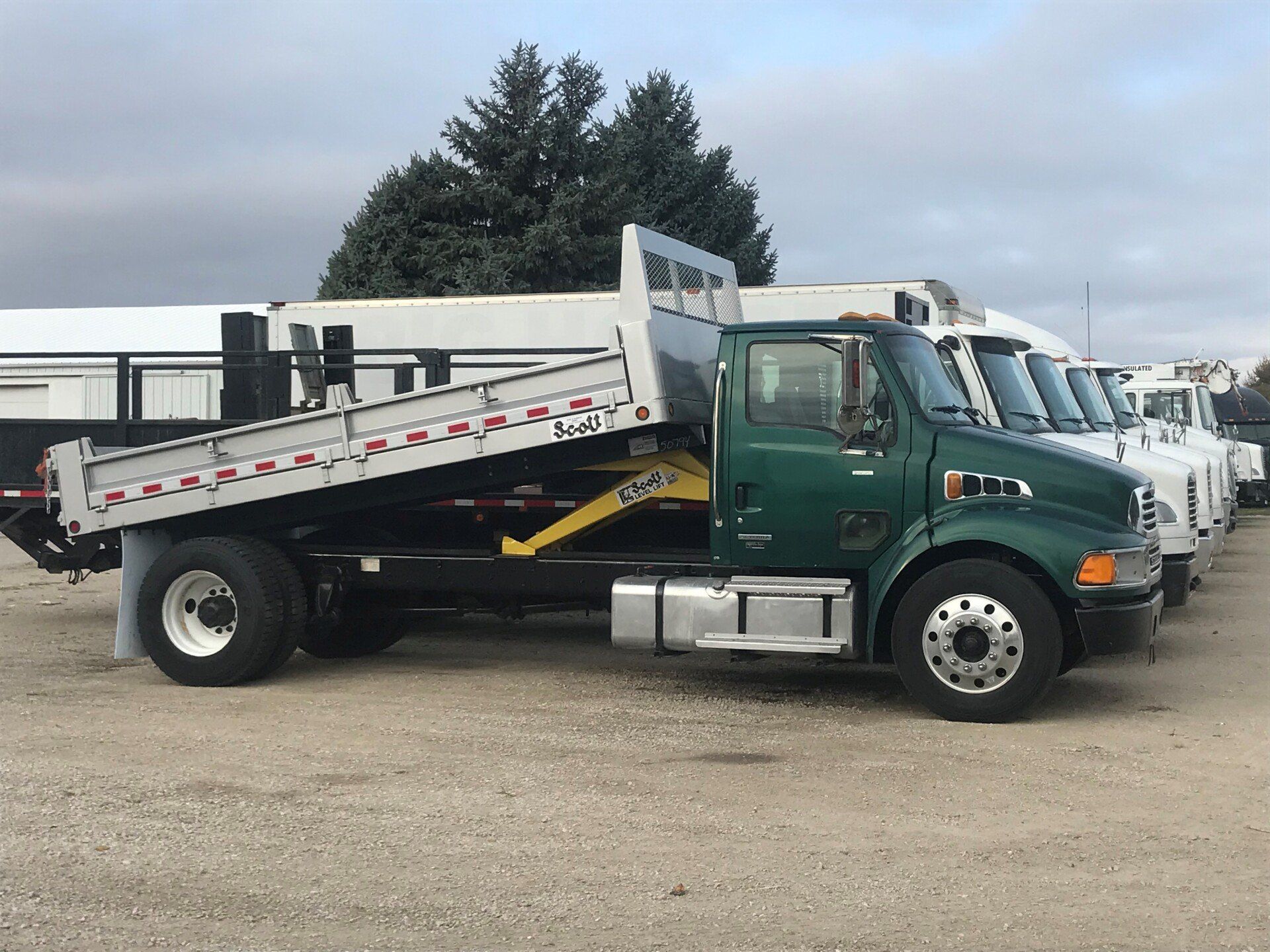 Newark Truck and Tractor - Scott Magnum Contractor with Split Sides - A101