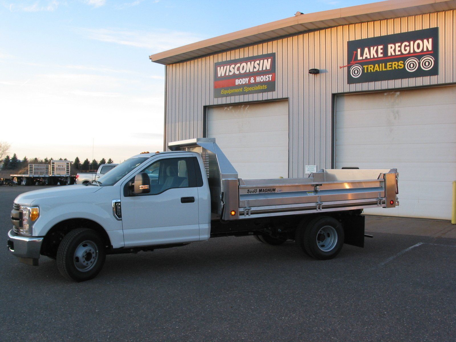 Lake Region Trailers - Wisconsin Body & Hoist Scott Magnum Aluminum Contractor - A120