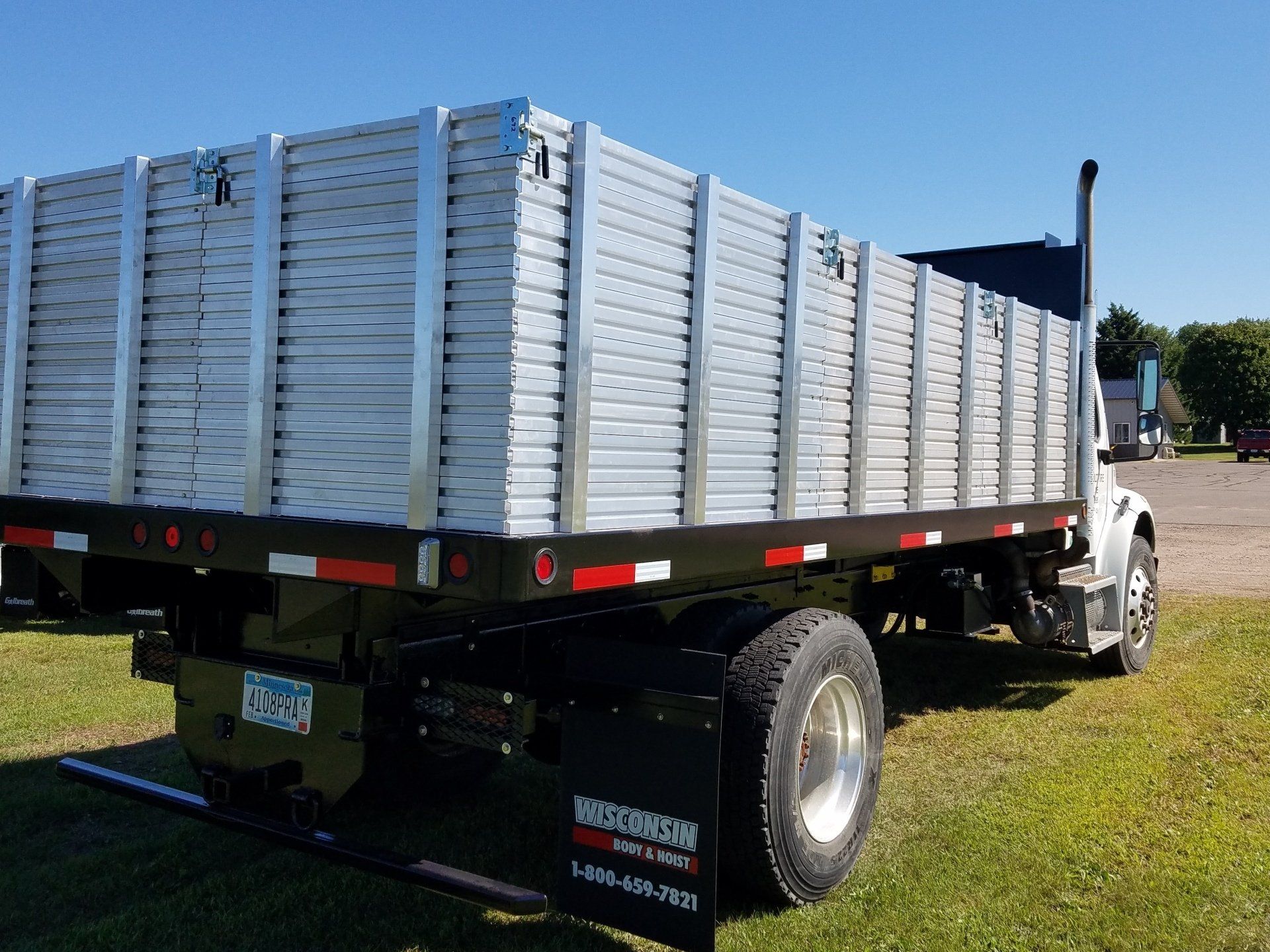 Lake Region Trailers - Wisconsin Body & Hoist Scott Steel City Stake with Aluminum Racks - S65