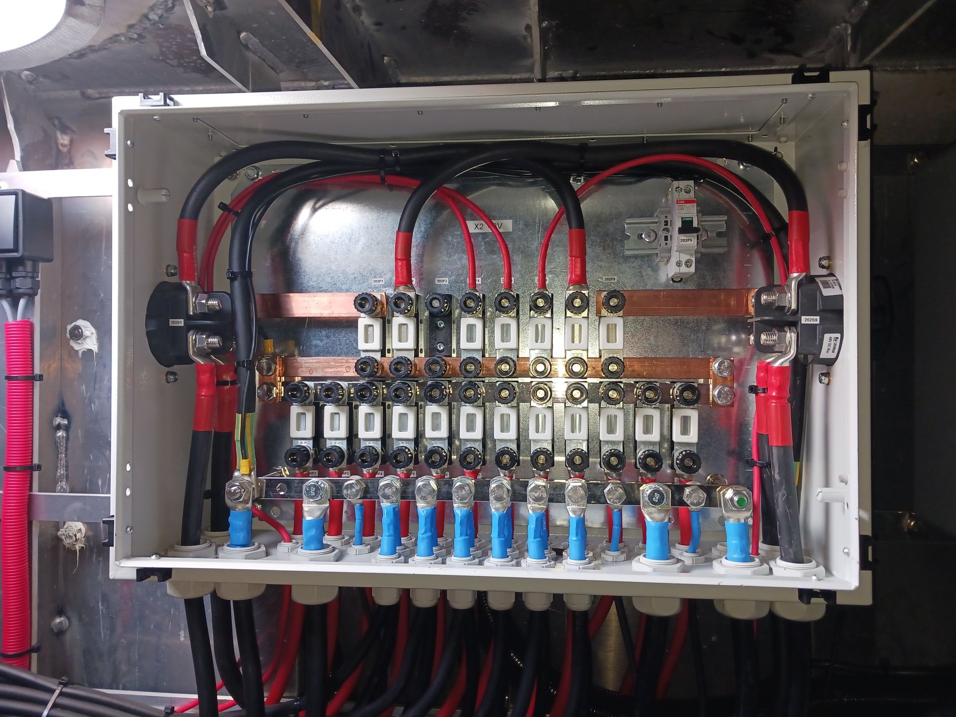 Elektrotechniek (zonder personen)