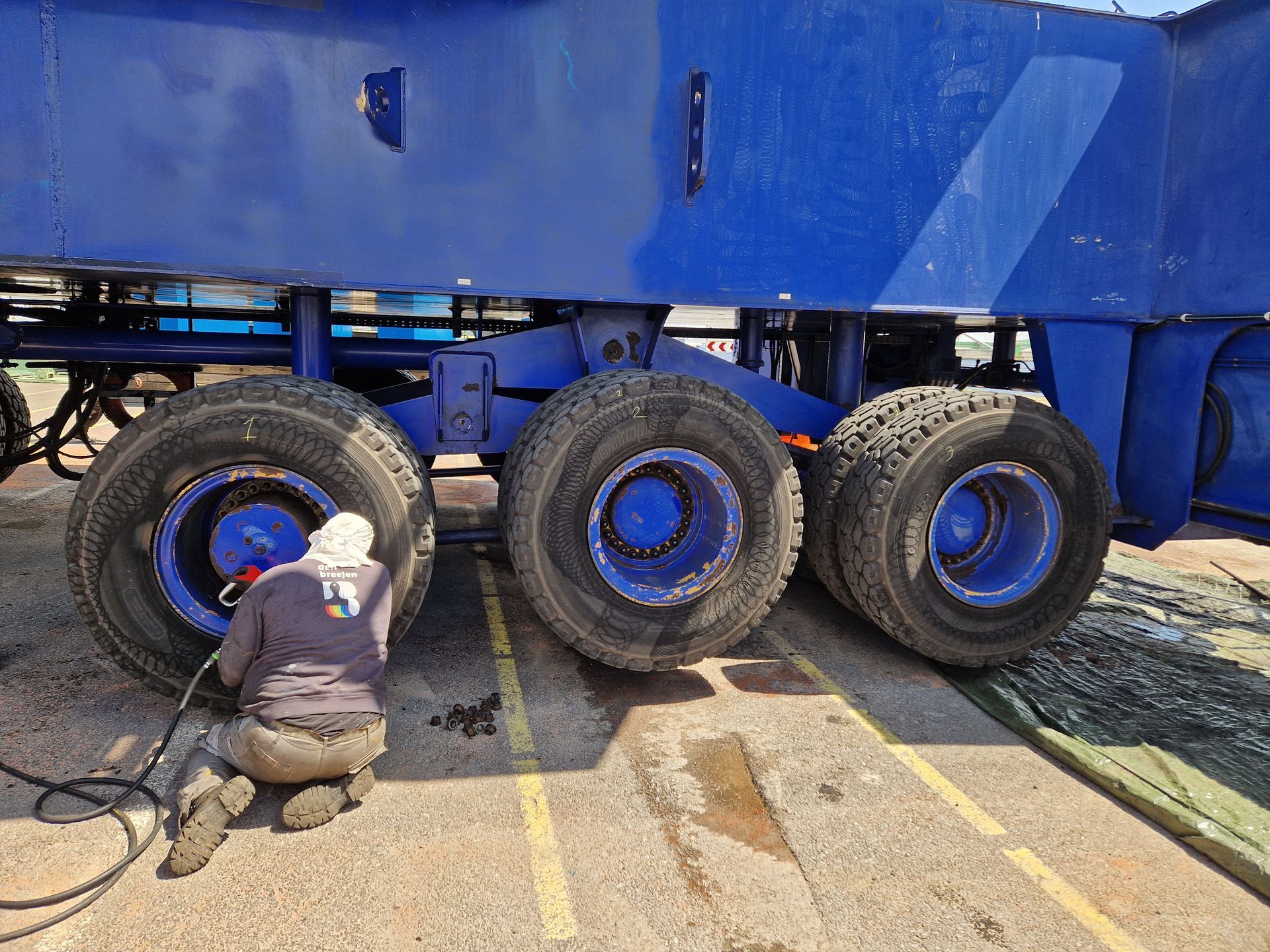 Gottwald HMK renovatie door Hagen Brandt Multiservice (zonder personen)