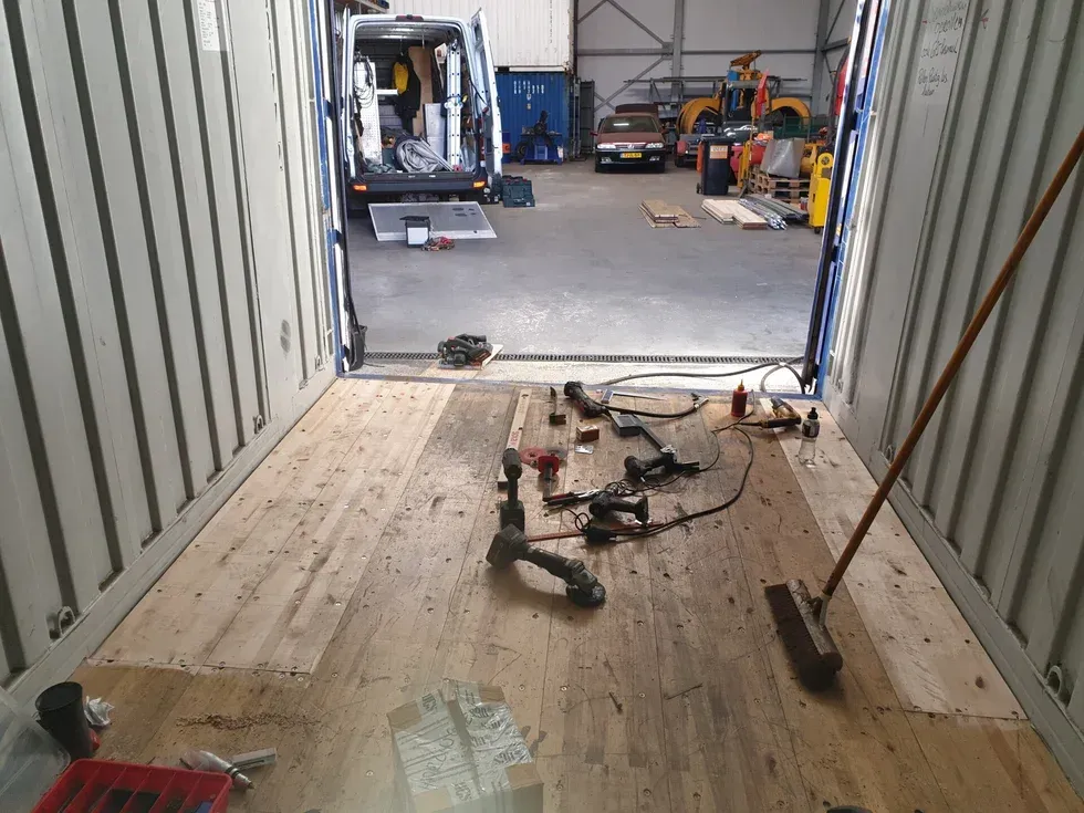 Containerreparatie — deur en frame