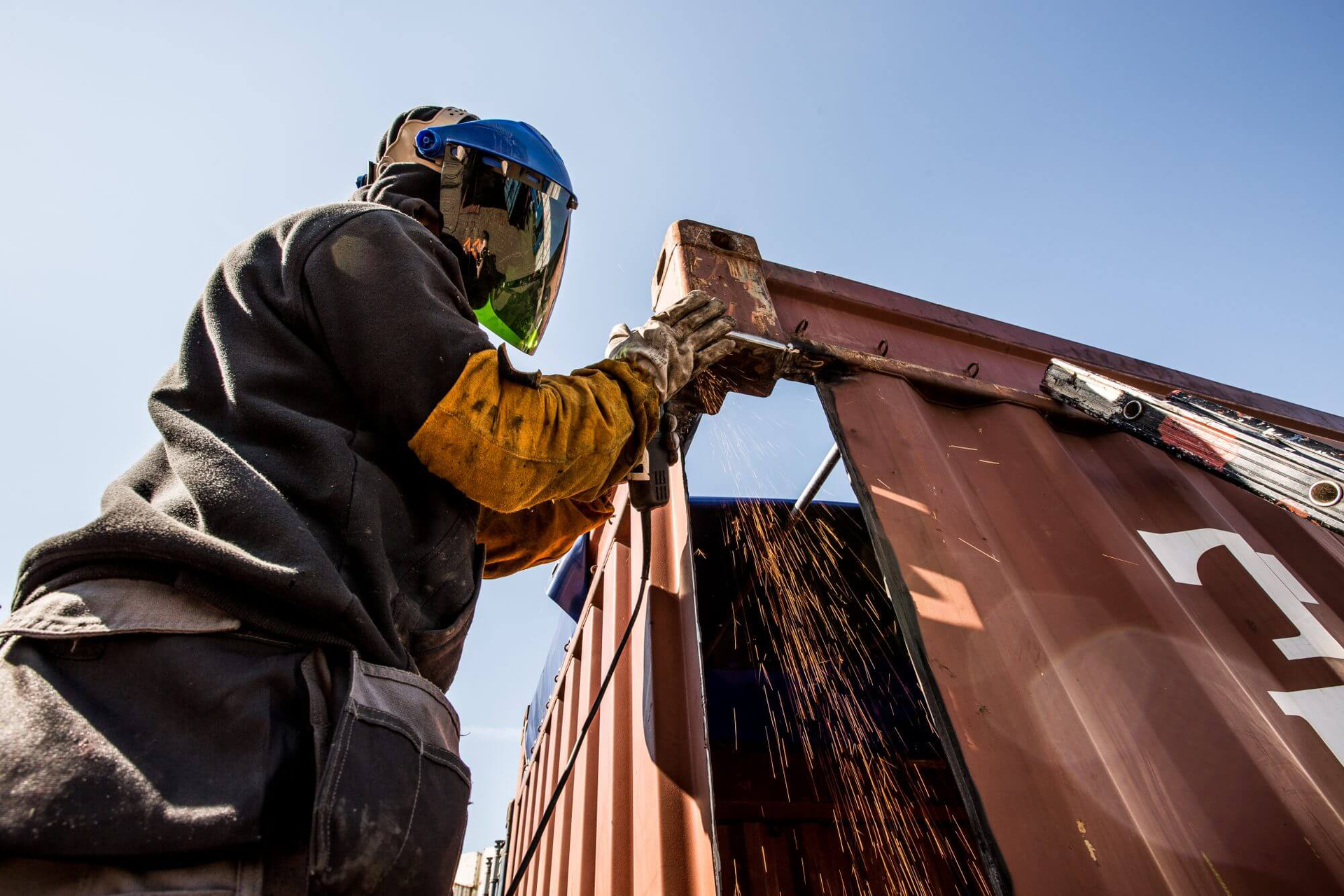 Container plaatsen en wisselen door Hagen Brandt Multiservice