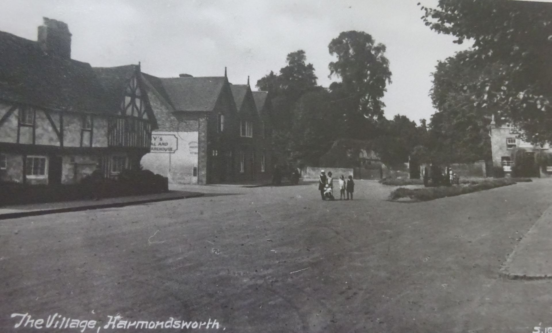 Harmondsworth Village 1910