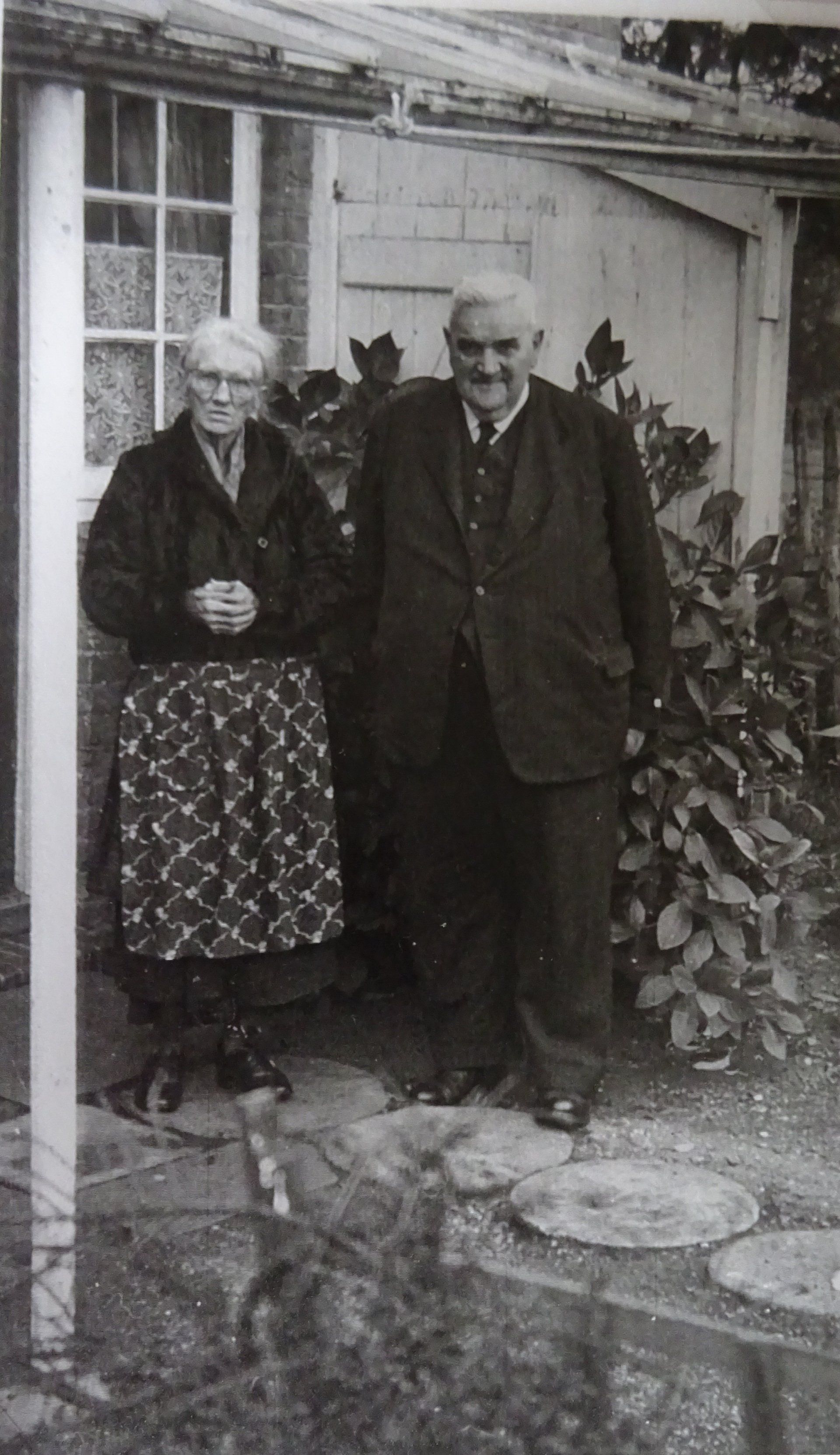 Marion and Alfred Light outside Walnut Tree Cottage1952