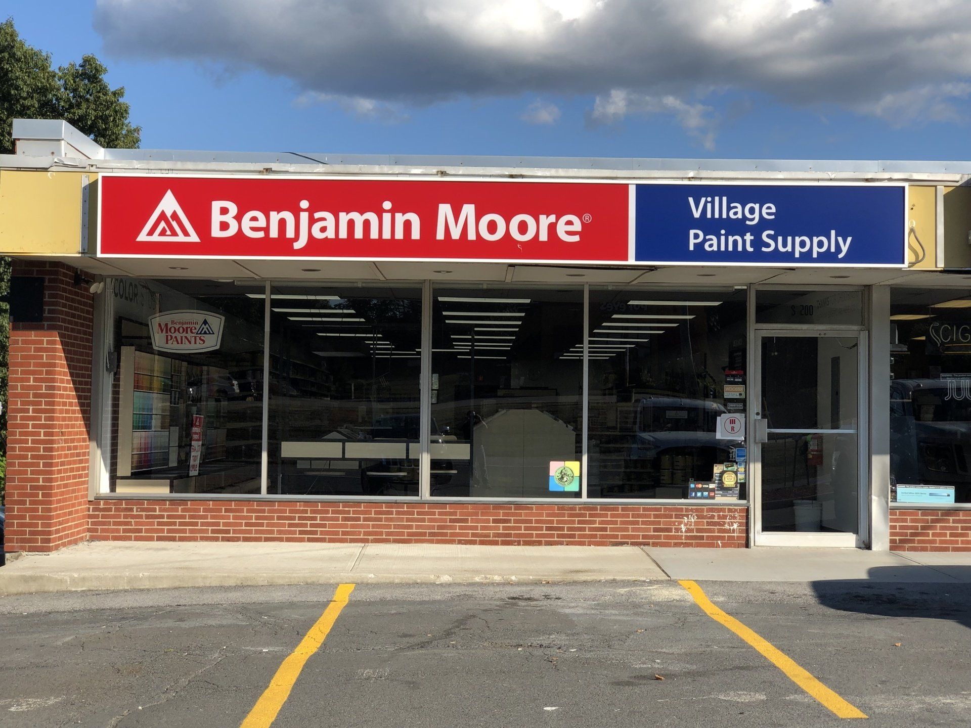 Wallpaper — Benjamin Moore Store in Newburgh, NY