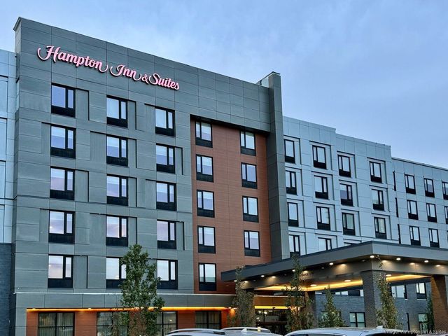 Hampton Inn Suites Chicago Medical District UIC opened October 2024 indoor pool free breakfast EV charging Hilton Honors