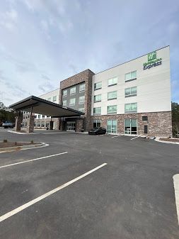 Holiday Inn Express Savannah Gateway new build IHG hotel 19 Gateway Blvd West opened December 2025