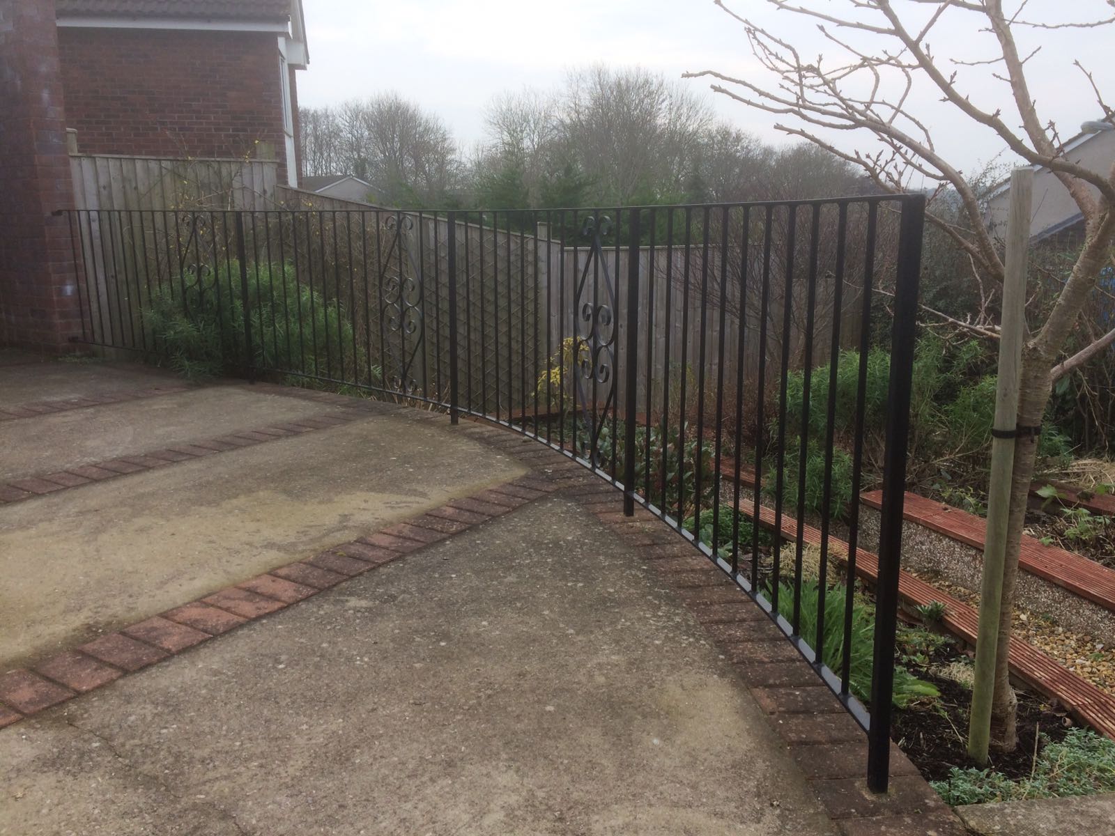 garden fence railing