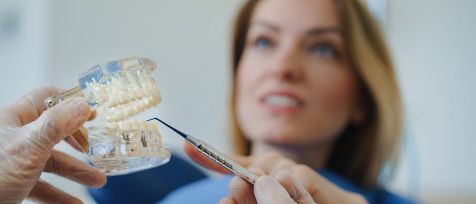 spiegazione di un trattamento odontoiatrico