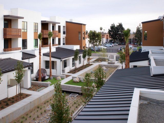 Exterior | Del Oro on Broadway, Chula Vista CA