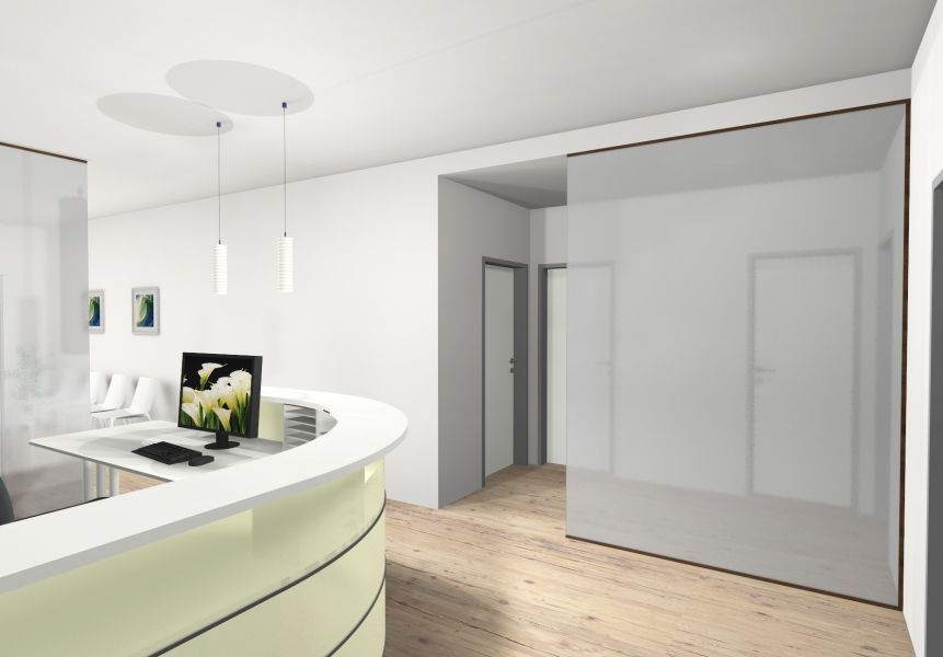 Empfangstresen mit Computer, Pendelleuchten und Türen in einem modernen, hell erleuchteten Bürointerieur.