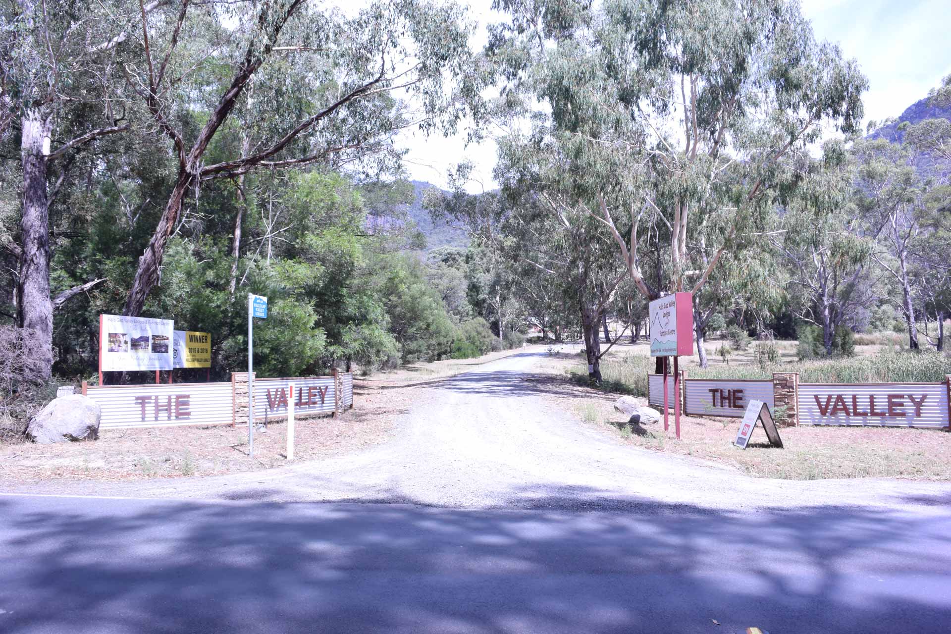 Main Road entrance at Halls Gap Valley Lodges. 