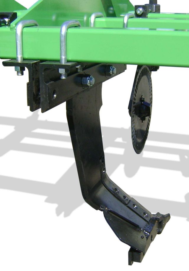 Gilles Sacksick、bolpot et grenade Inert British No 83 Smoke