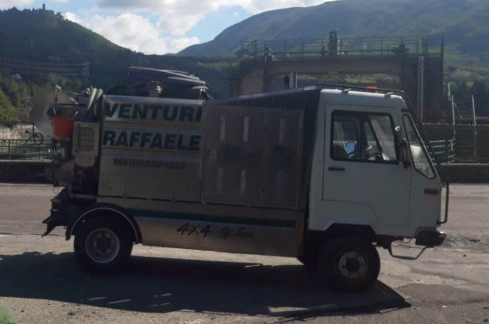 Vista laterale mezzo