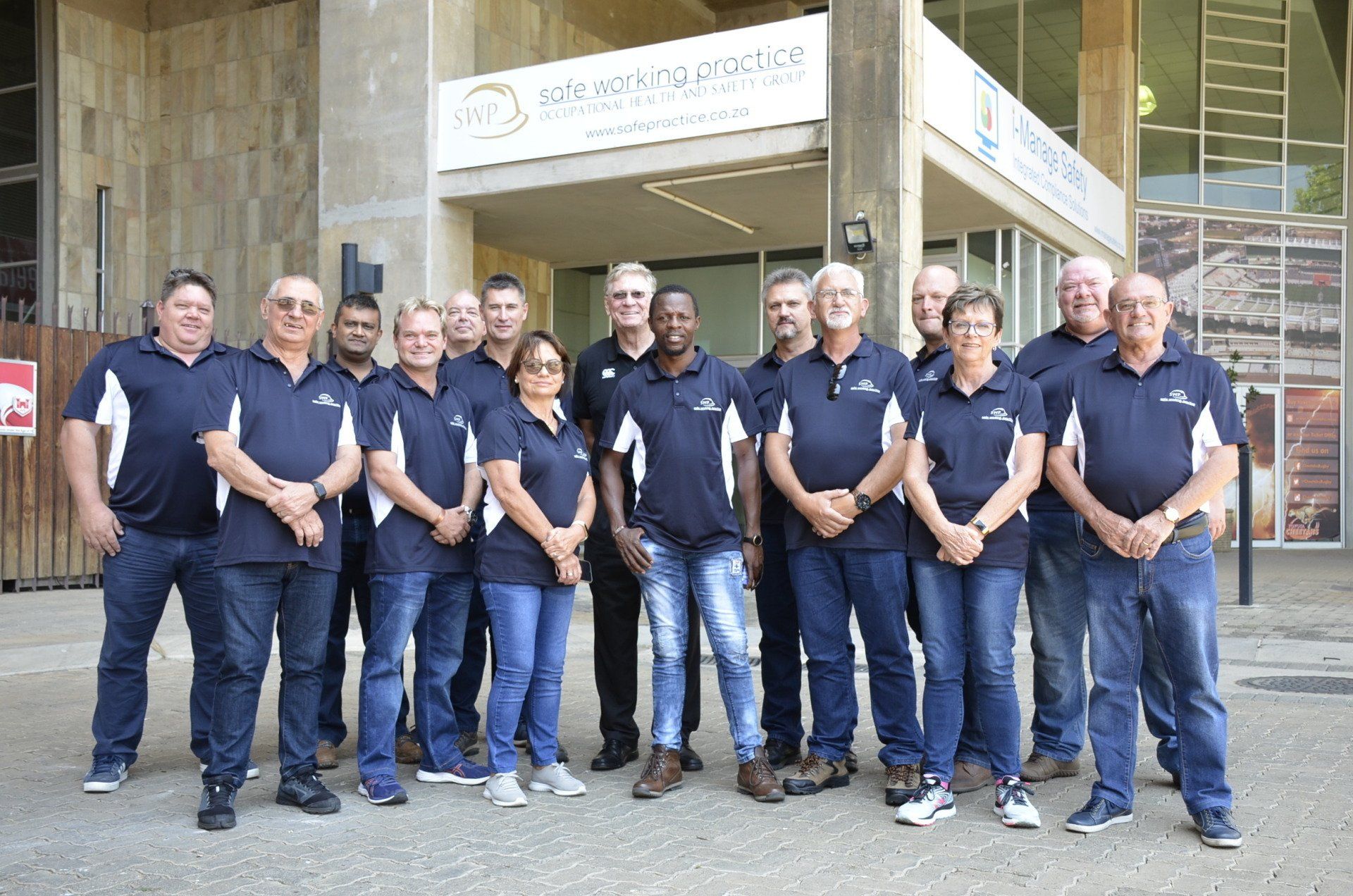 National Representatives of Safe Working Practice with Chris Oosthuizen (Director of Safe Working Practice) and Harold Verster (Managing Director Free State Cheetahs (Pty)Ltd) . The representatives visited Toyota Stadium on Friday, 31 January and enjoyed the Guinness PRO14 match between the Toyota Cheetahs and the Southern Kings the next day.