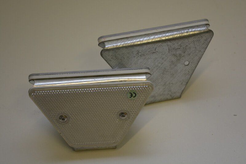 Atstarotāji ceļiem