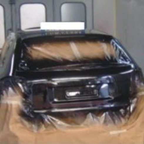 Auto in fase di riparazione