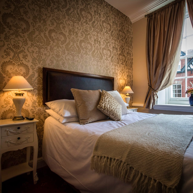 Cozy Comfort  Get the Best Accommodation Deal - Book Self-Catering or Bed  and Breakfast Now!