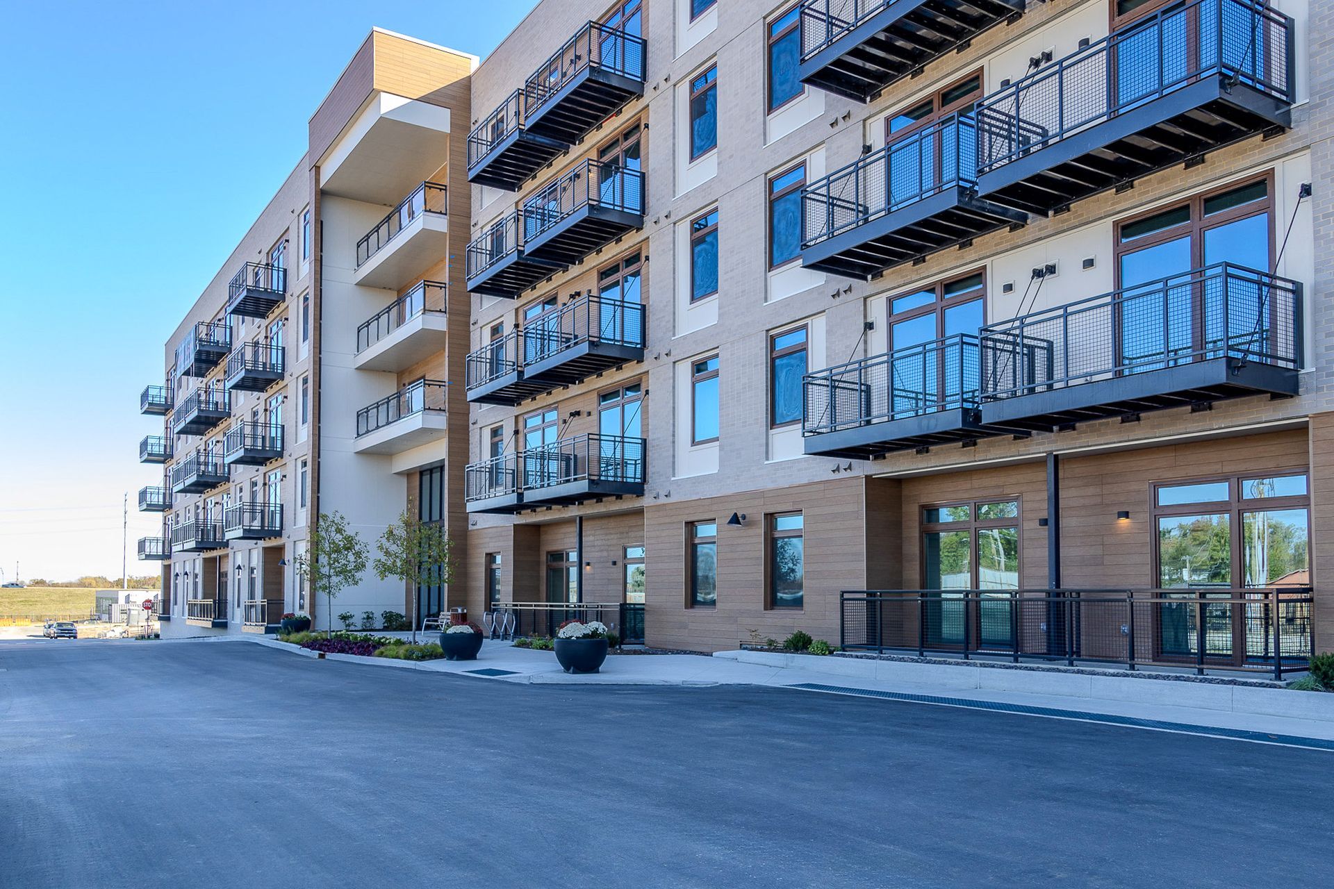 Luxury Apartment Living | The Clover at Olive Crossing