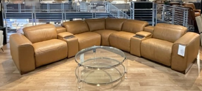 KUKA Home Furniture St. Louis | Chesterfield reclining sectional sofa with storage and usb | Peerless Furniture