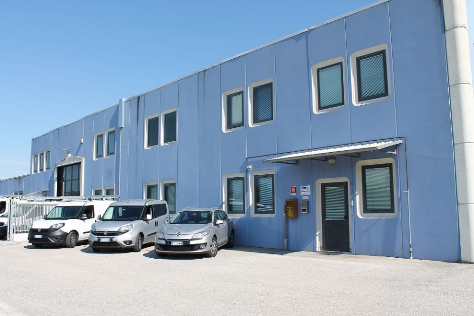 stabilimento industriale