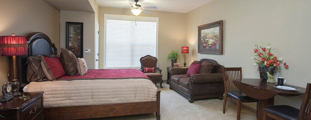 assisted living bedroom at Mt. Carmel Assisted Living in Hot Springs Village, AR