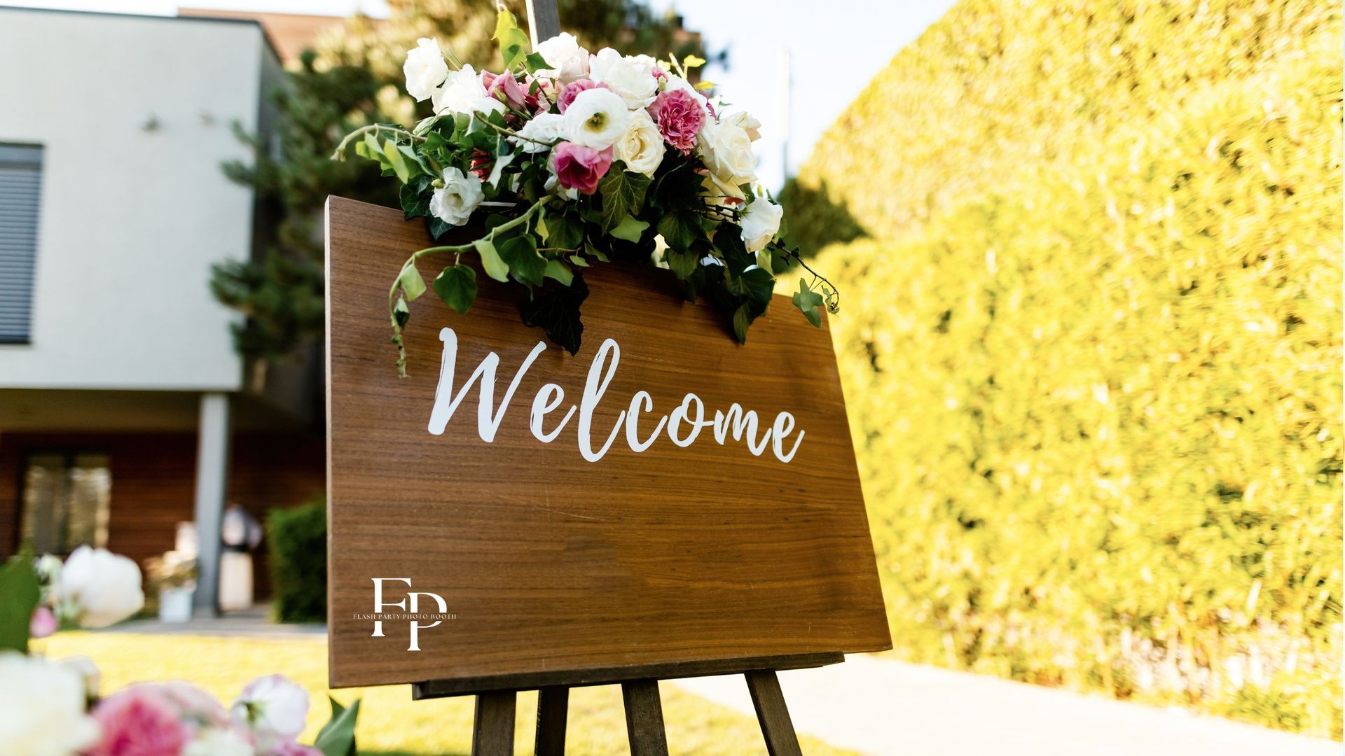 A welcome signage at the wedding venue in Manor for the arriving guests