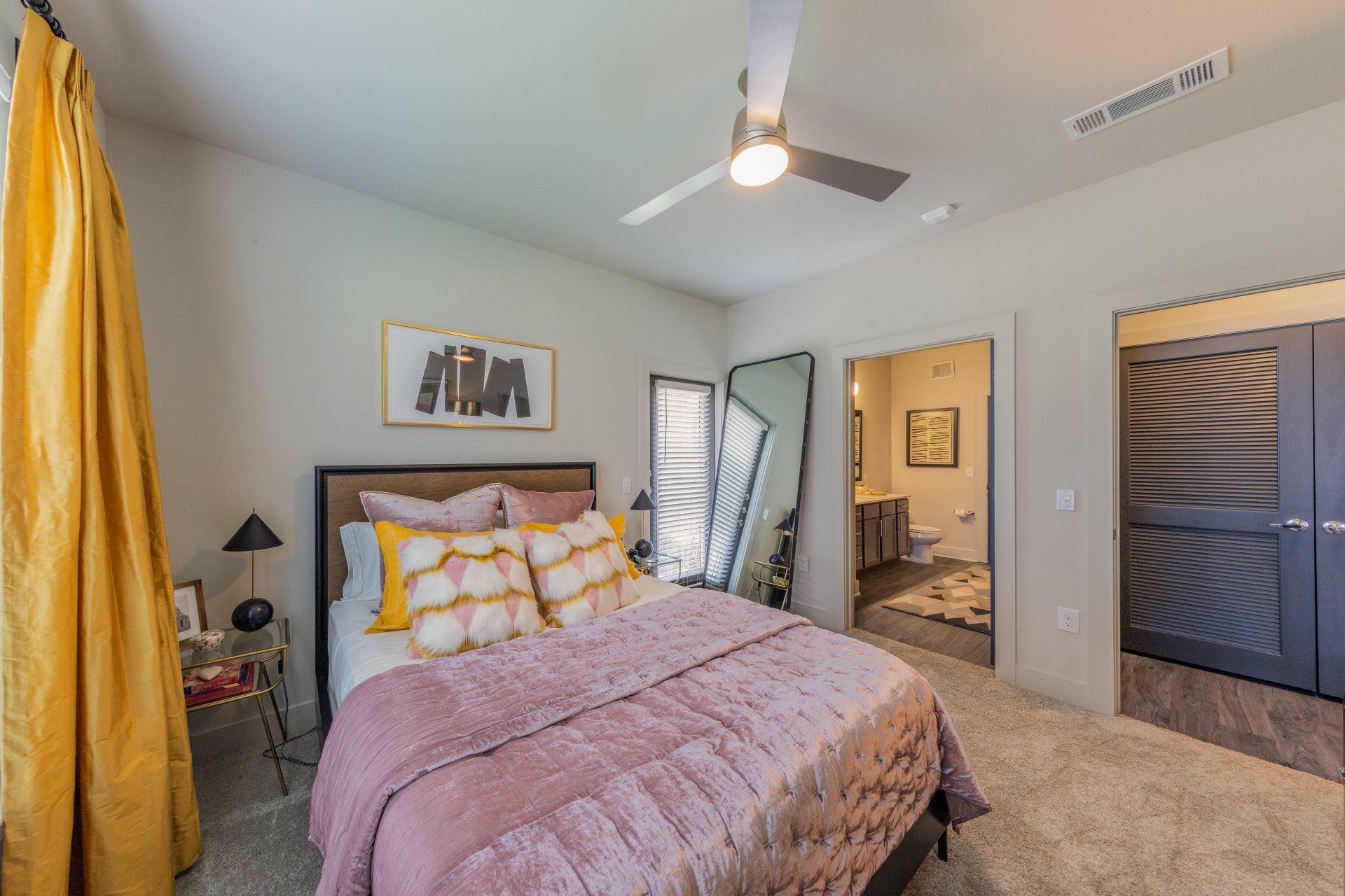 Gallery Apartment Complexes on USAA Blvd San Antonio