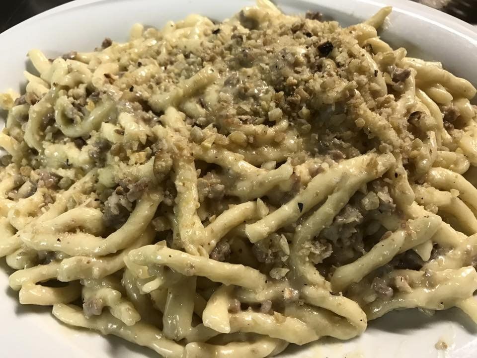 Pasta fatta in casa con pesto di noci