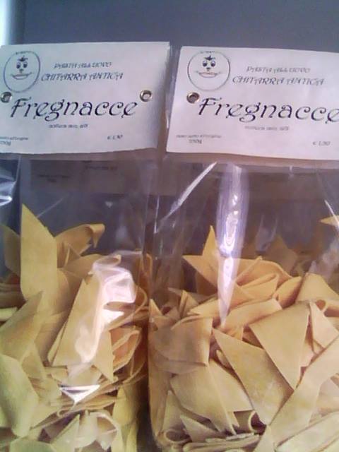 due confezioni di pasta