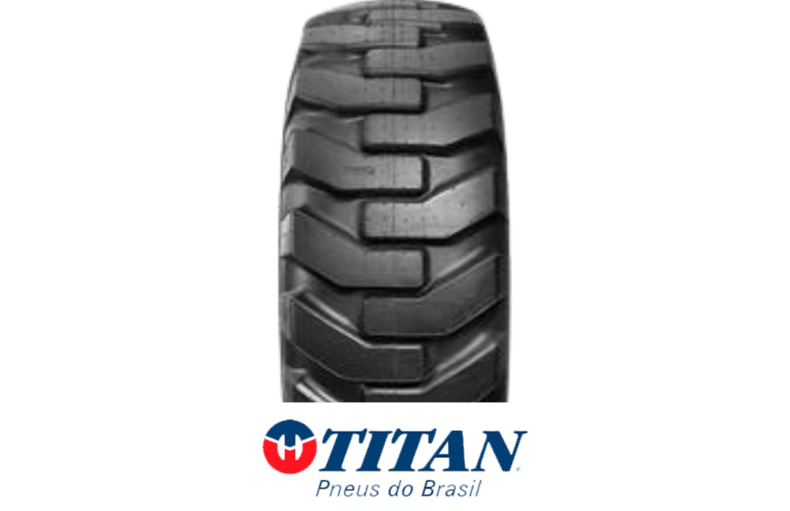 Pneu Titan preto com o logotipo Titan abaixo.