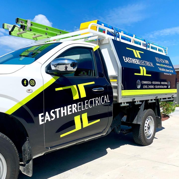 Electrician working | Illawarra & South Coast, NSW | Easther Electrical