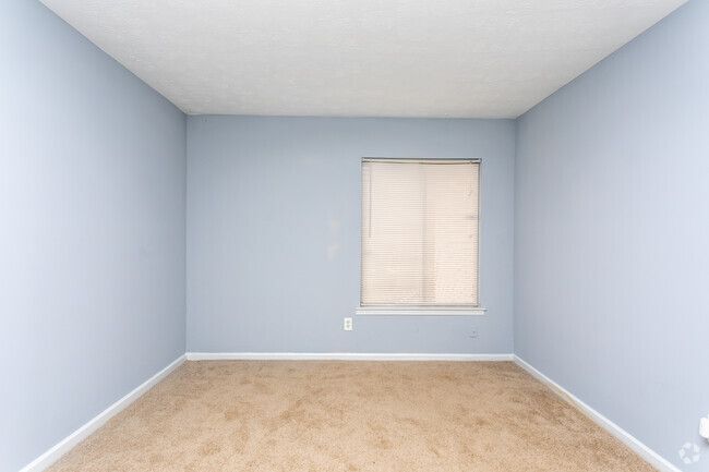 The Woods At Peppertree empty bedroom