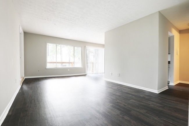 The Woods At Peppertree empty living room