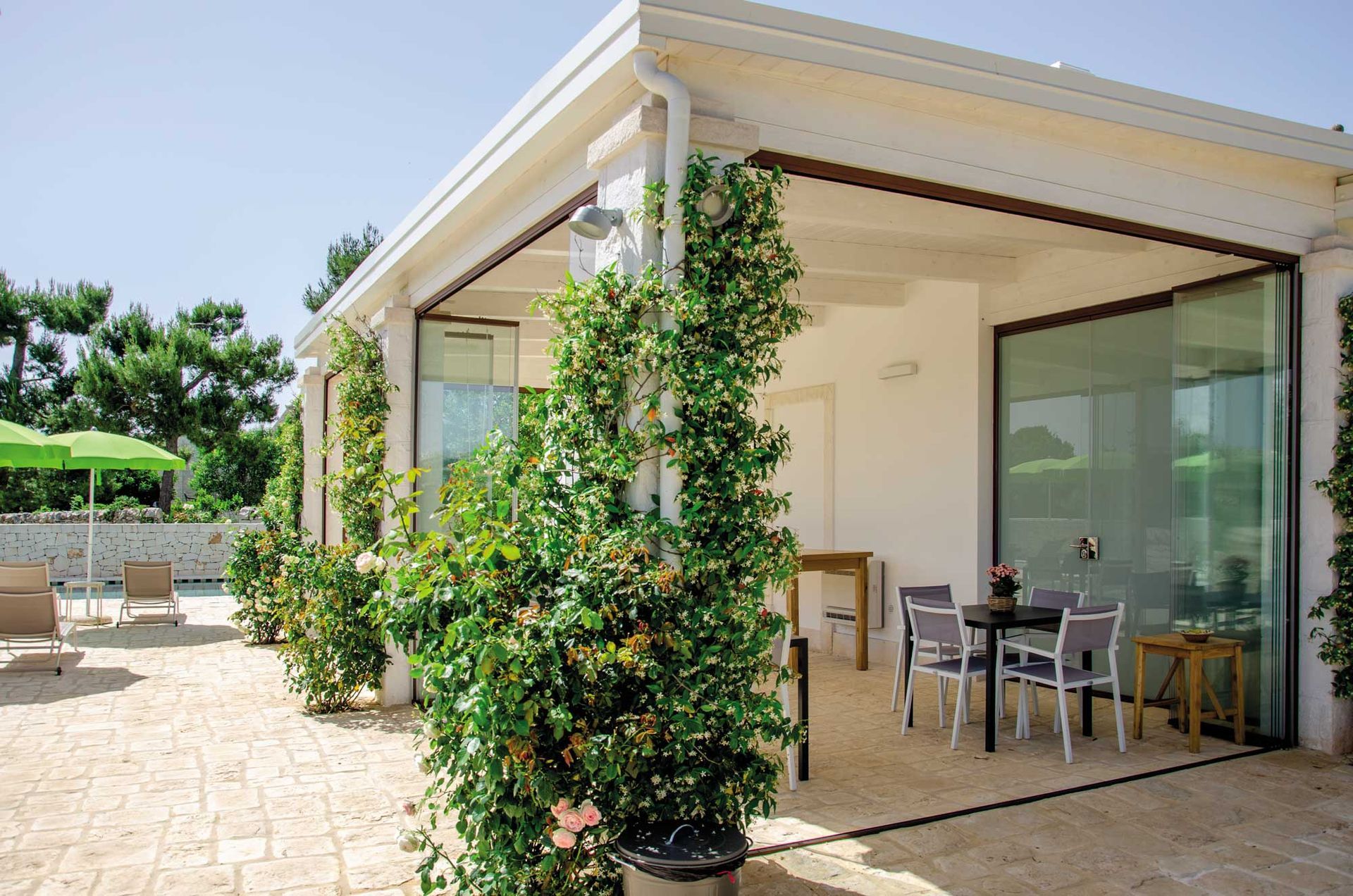 dettaglio di pareti vetrate