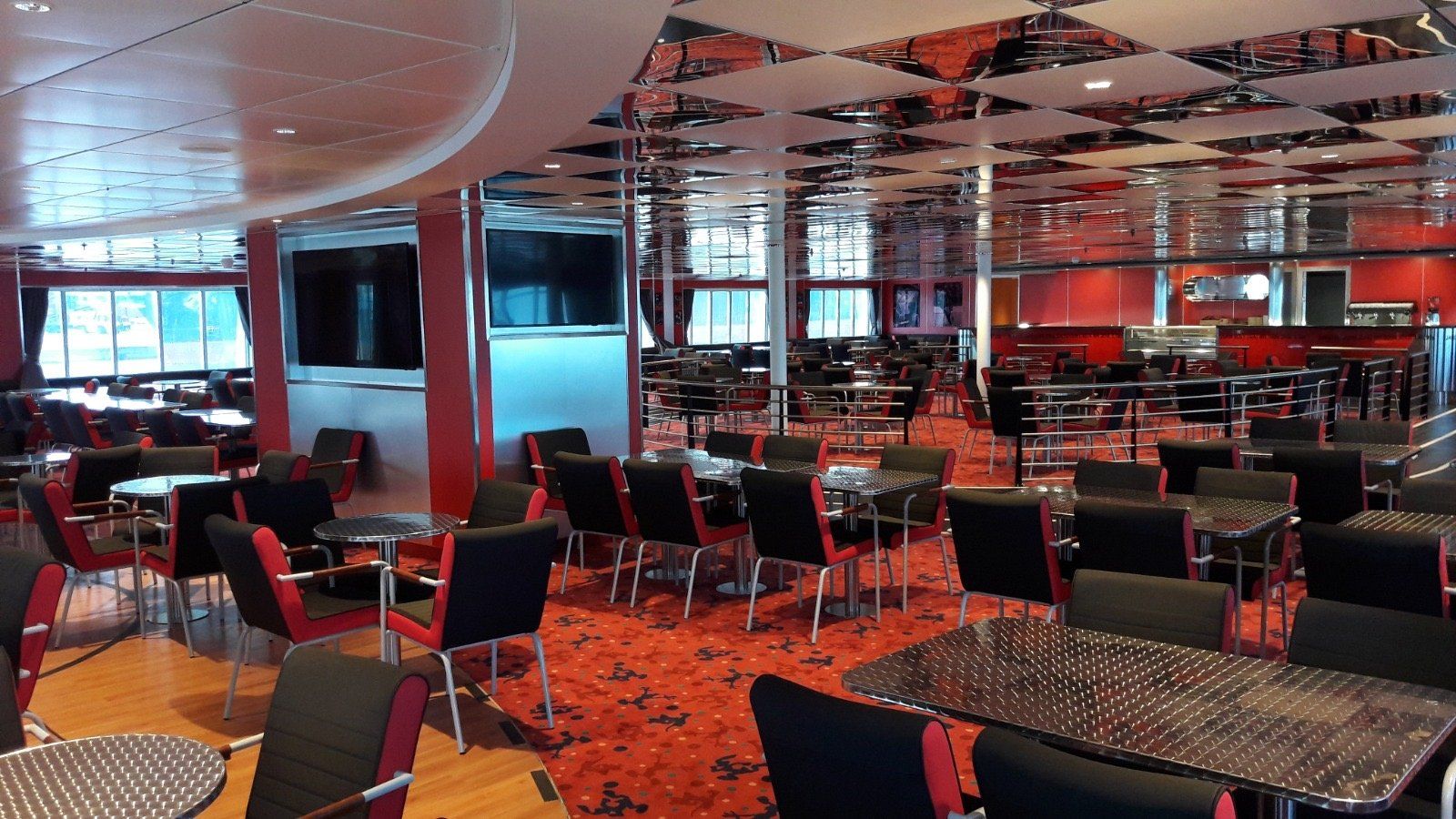 nave moby kiss montaggio bar sport