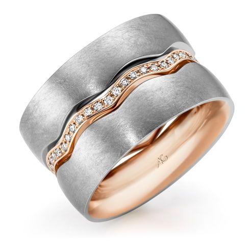 Ring van zilver en roségoud met diamantaccent.