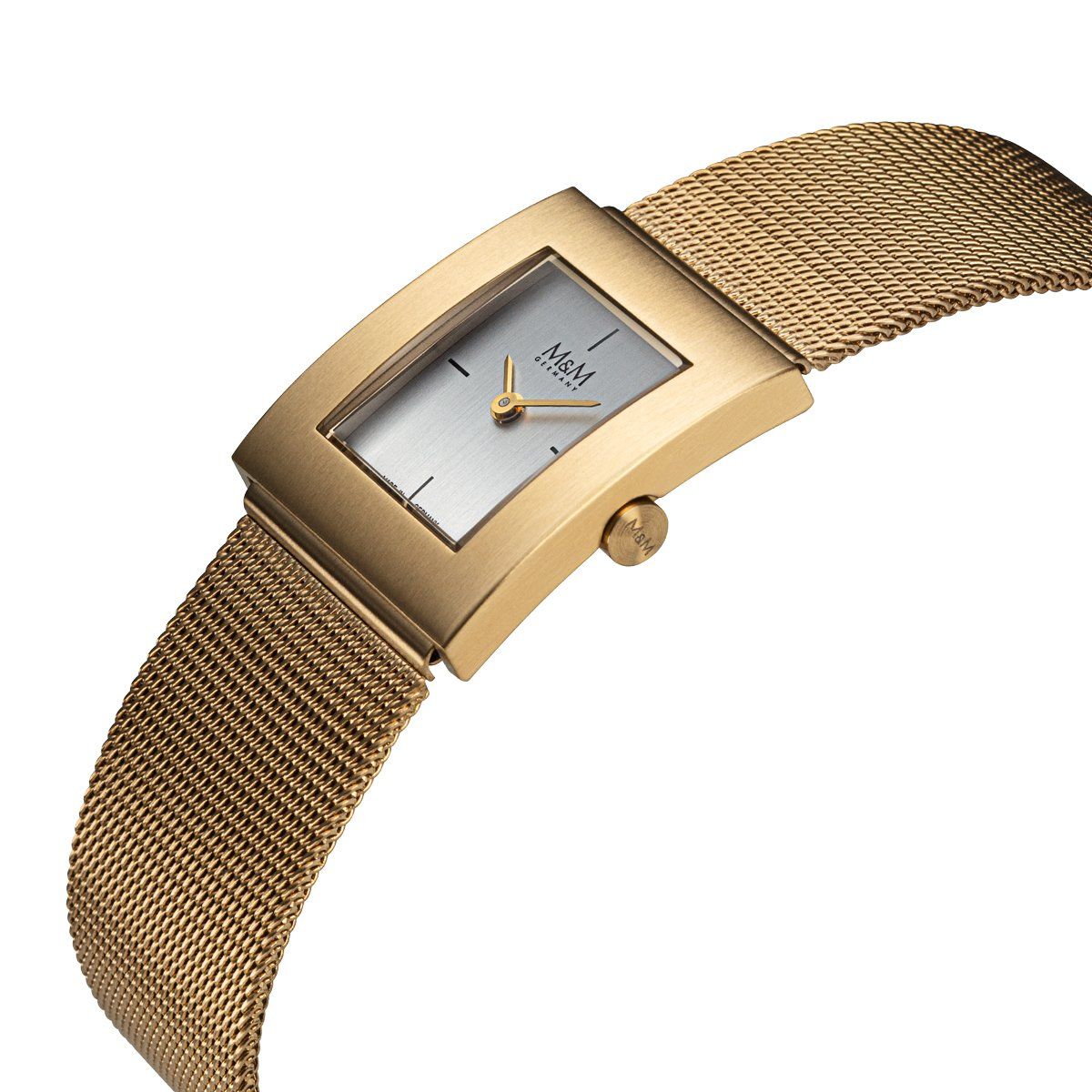 Rechthoekig polshorloge van goud met meshband, lichte wijzerplaat en gouden wijzers.