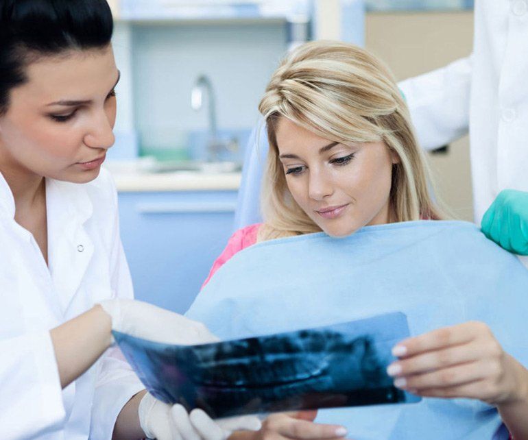 Dentist