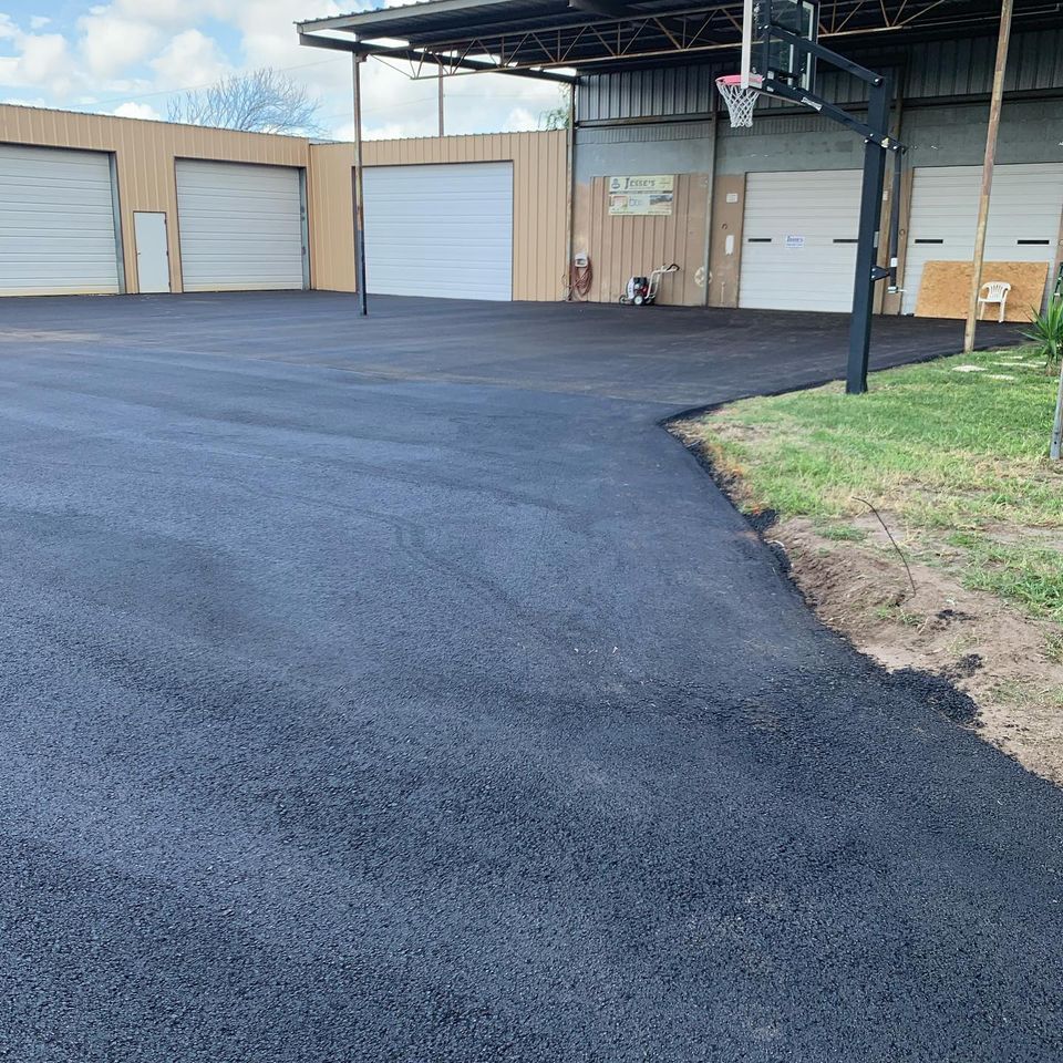Newly paved asphalt on the driveway — Edinburg, TX — Lone Star Asphalt Services LLC