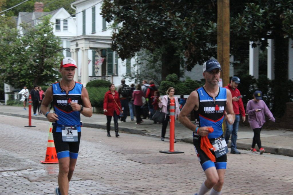 Victor and Steve enjoy running next to eachother for a moment. It is so nice to have that support on course and know you’ve got teammates to help you every step of the way.