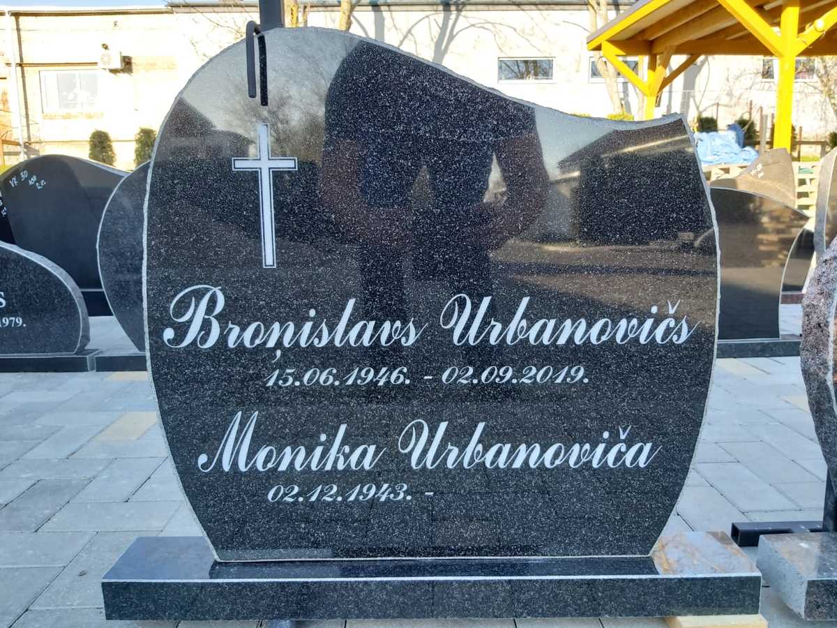 Pieminekļi Bauskā 49