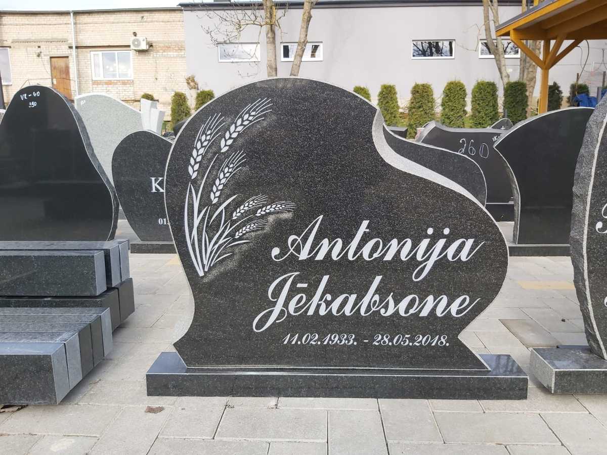 Pieminekļi Bauskā 45