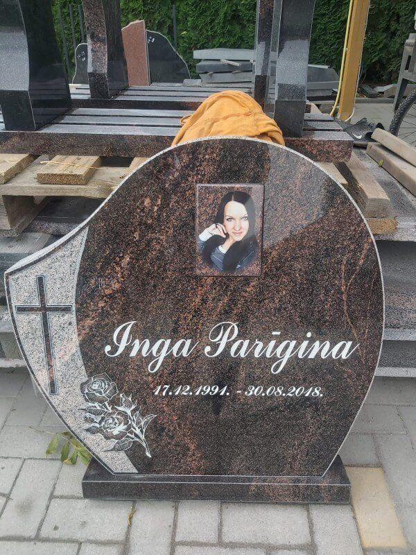 Pieminekļi Bauskā 89