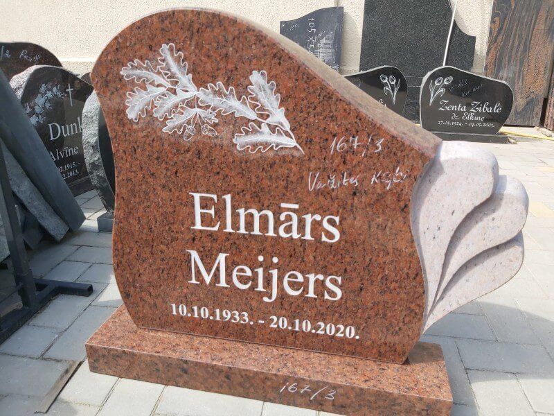 Pieminekļi Bauskā 95