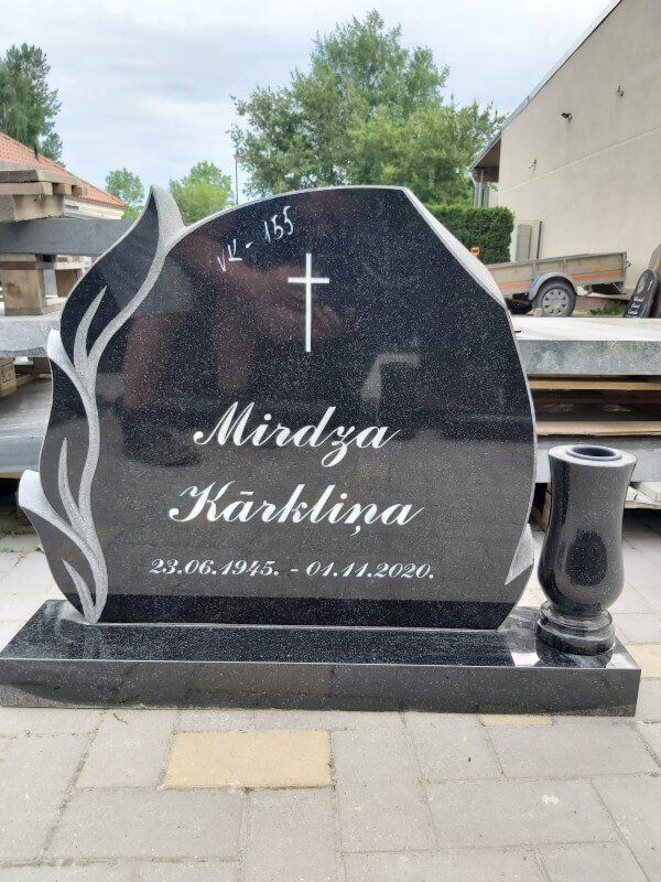 Pieminekļi Bauskā 97