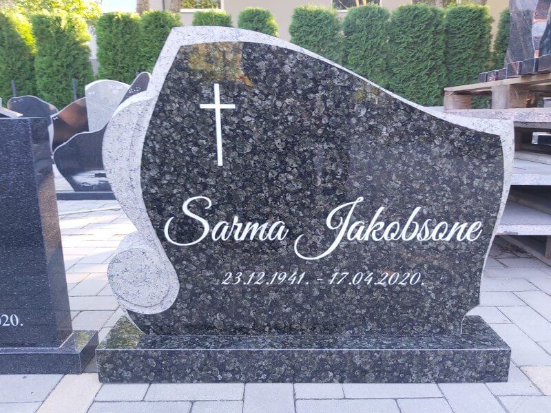 Pieminekļi Bauskā 90