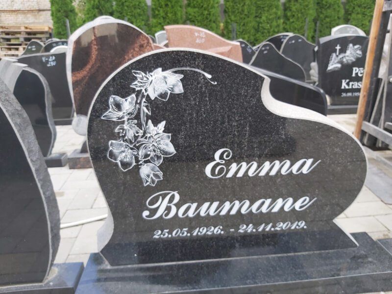 Gravē kapa pieminekļus