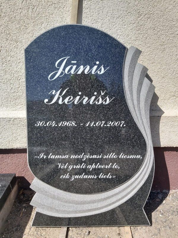 Kapu pieminekļu izgatavošana